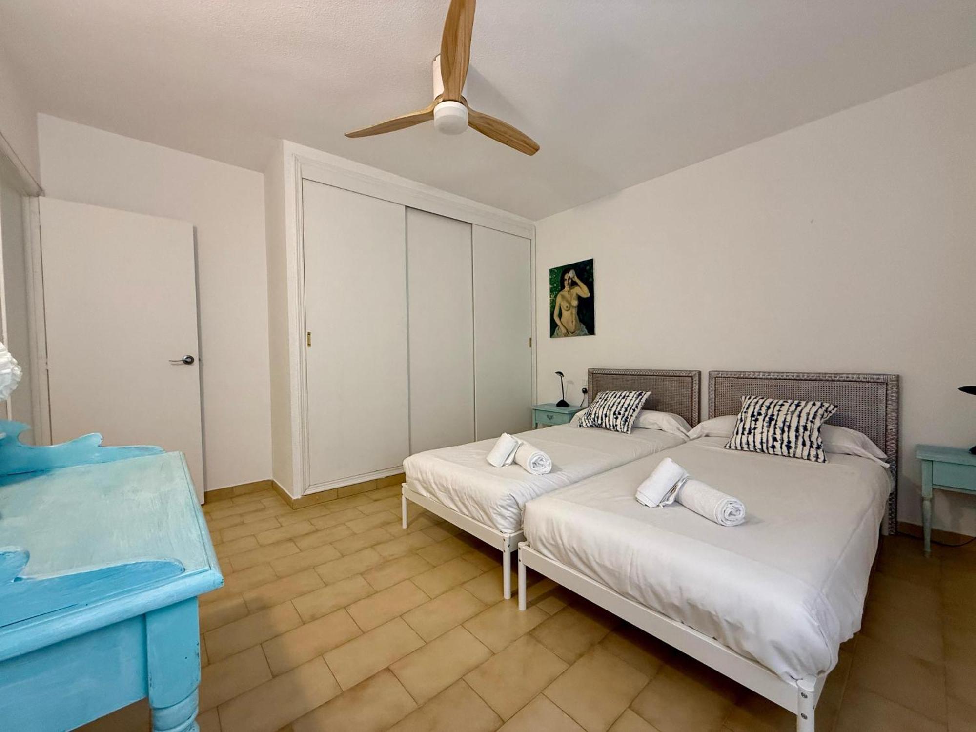 Apartamento Mistral Beach Ел Кампело Екстериор снимка